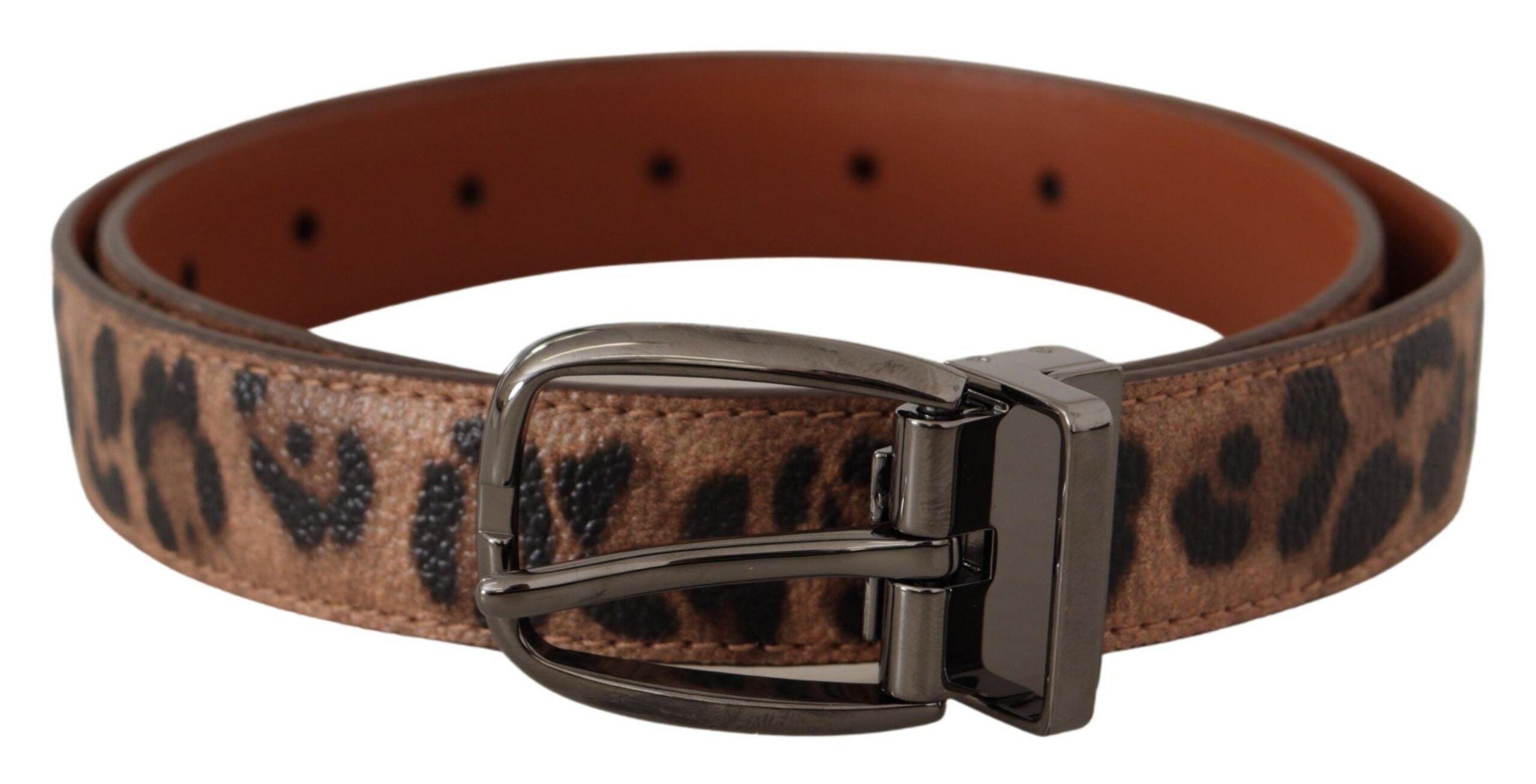 Brun läderbälte med prägling i leopardmönster och spänne.