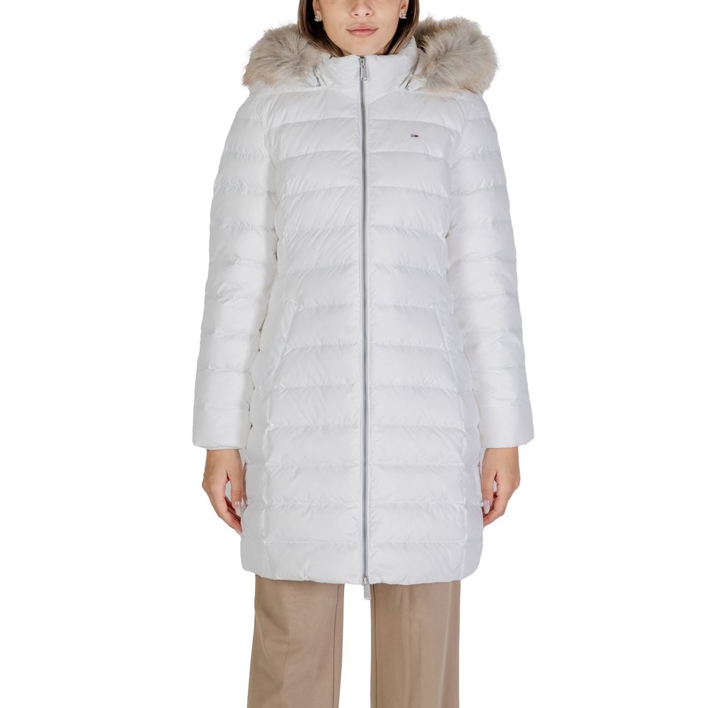 Vita jackor och kappor i återvunnen polyester