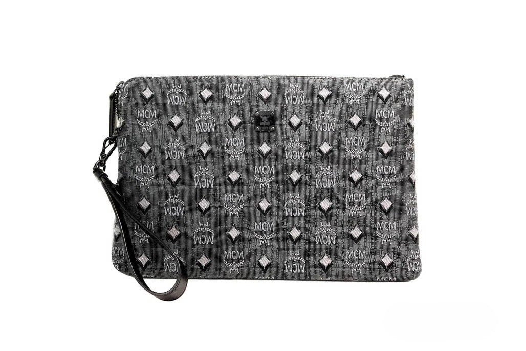 MCM Veritas Mörkgrå Monogram Clutch i Denim