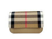 Burberry Small Leather Madison Crossbodyväska med rutmönster