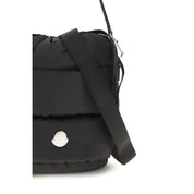 Moncler svart nylonväska Caradoc