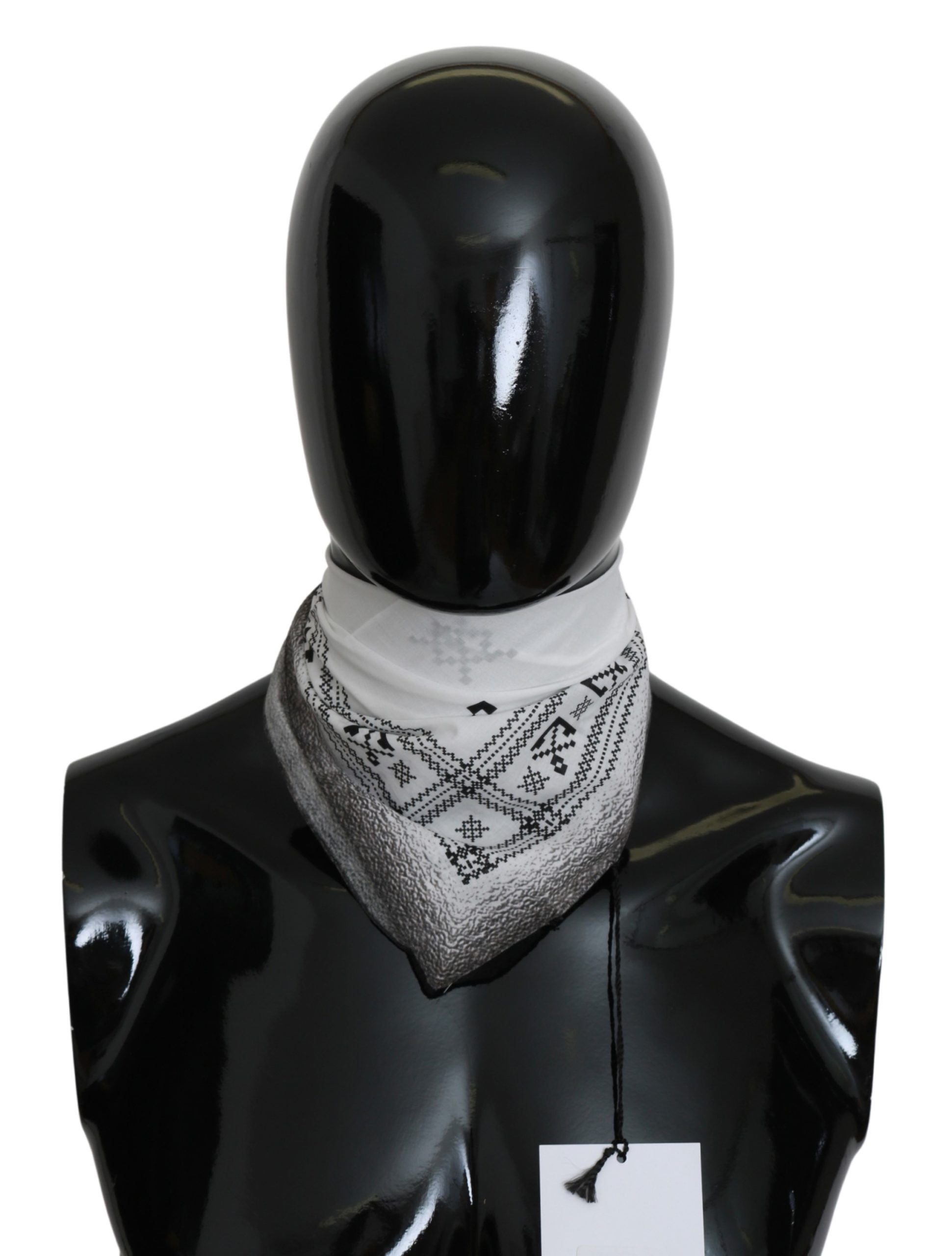 Vit bomullstryckt bandanahalsduk