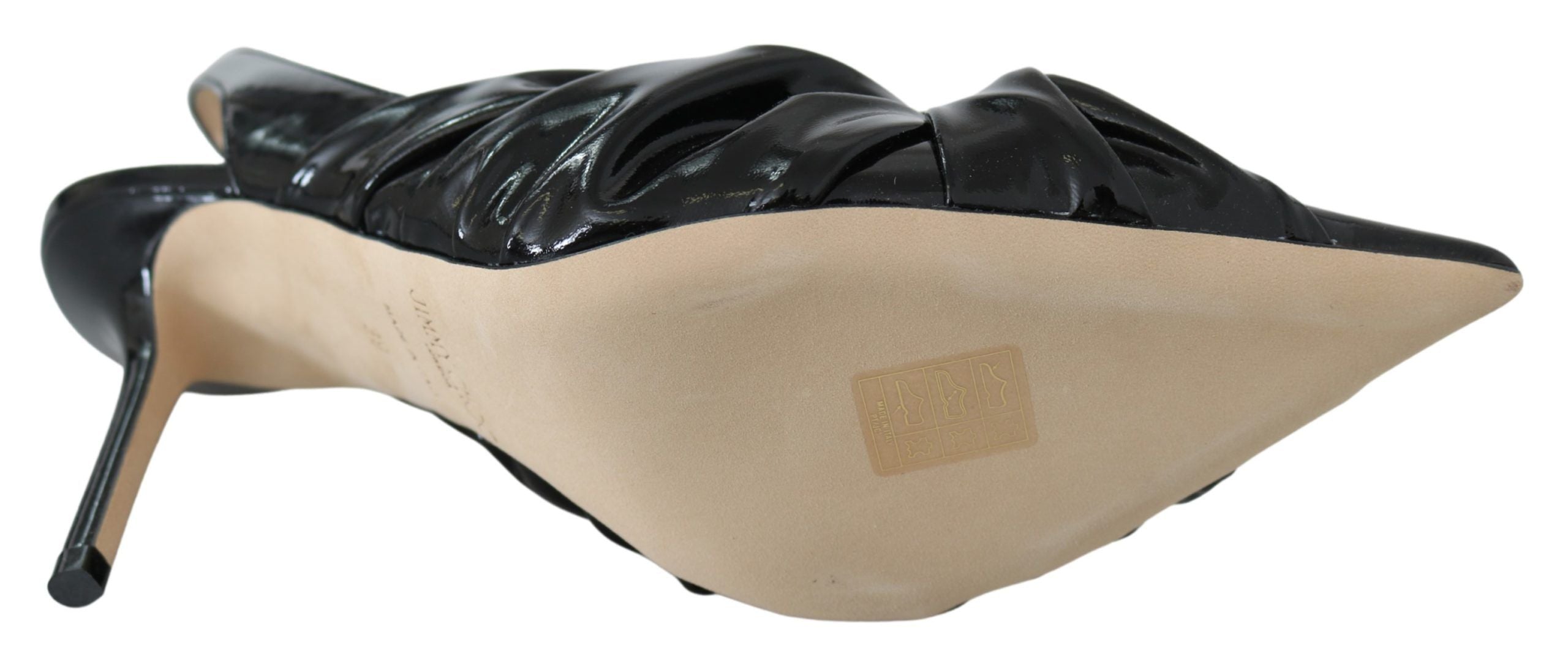 Eleganta svarta läderskor med spetsig tå