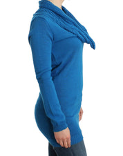 Blue knitted scoopneck sweater