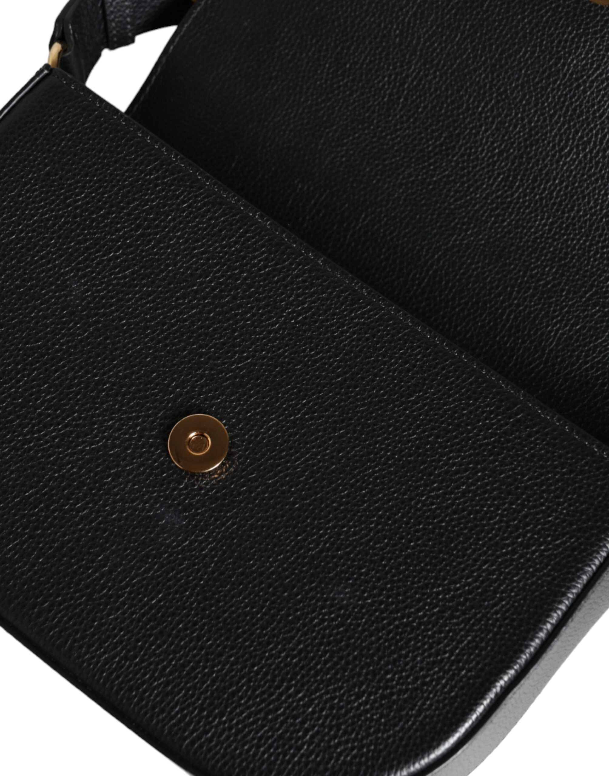 Crossbody-axelväska i svart, grovkornigt kalvskinn med logotyp