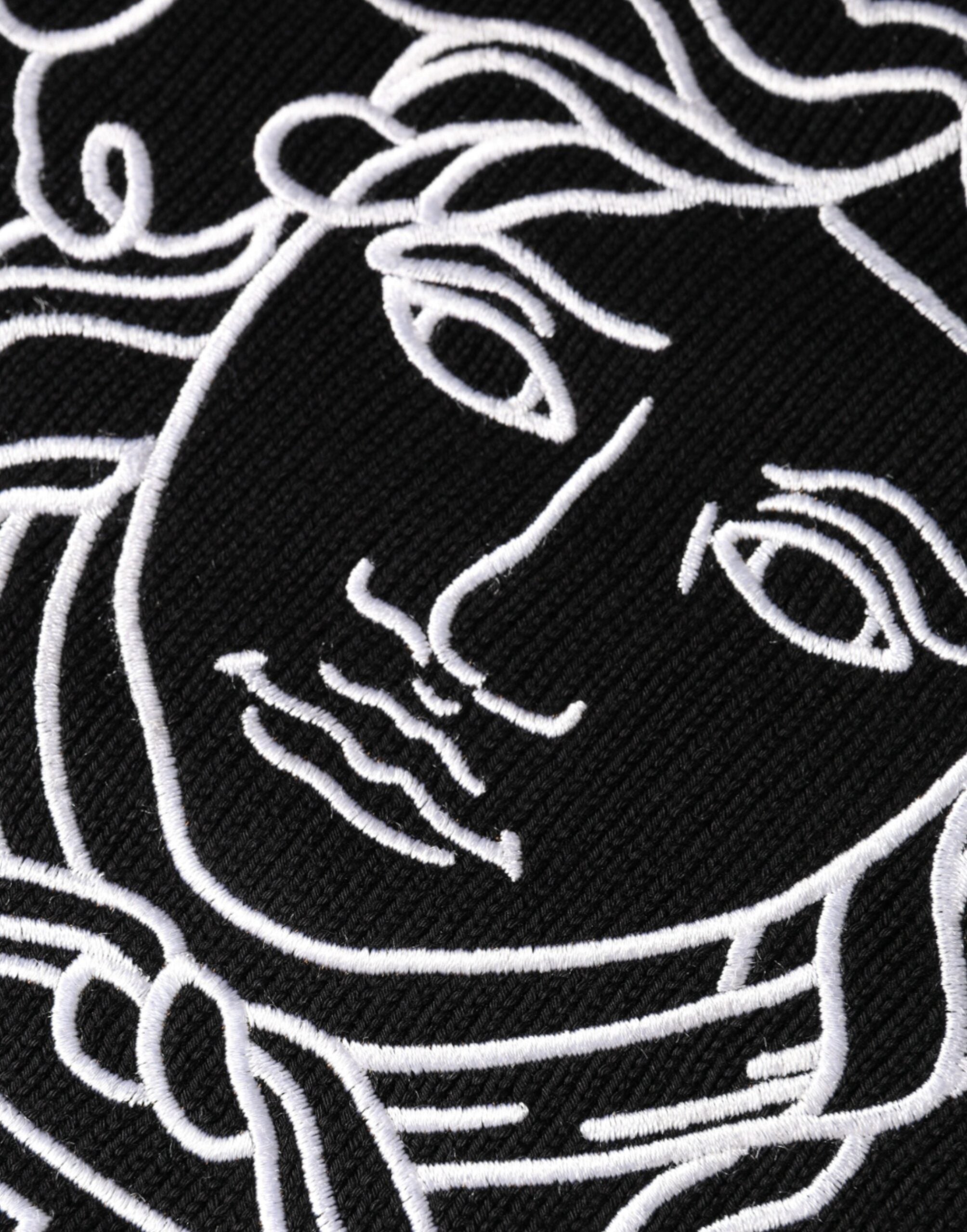 Svart Medusa Broderad Rund Halsad Tröja