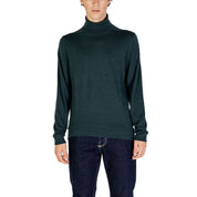 Green Wool Turtleneck