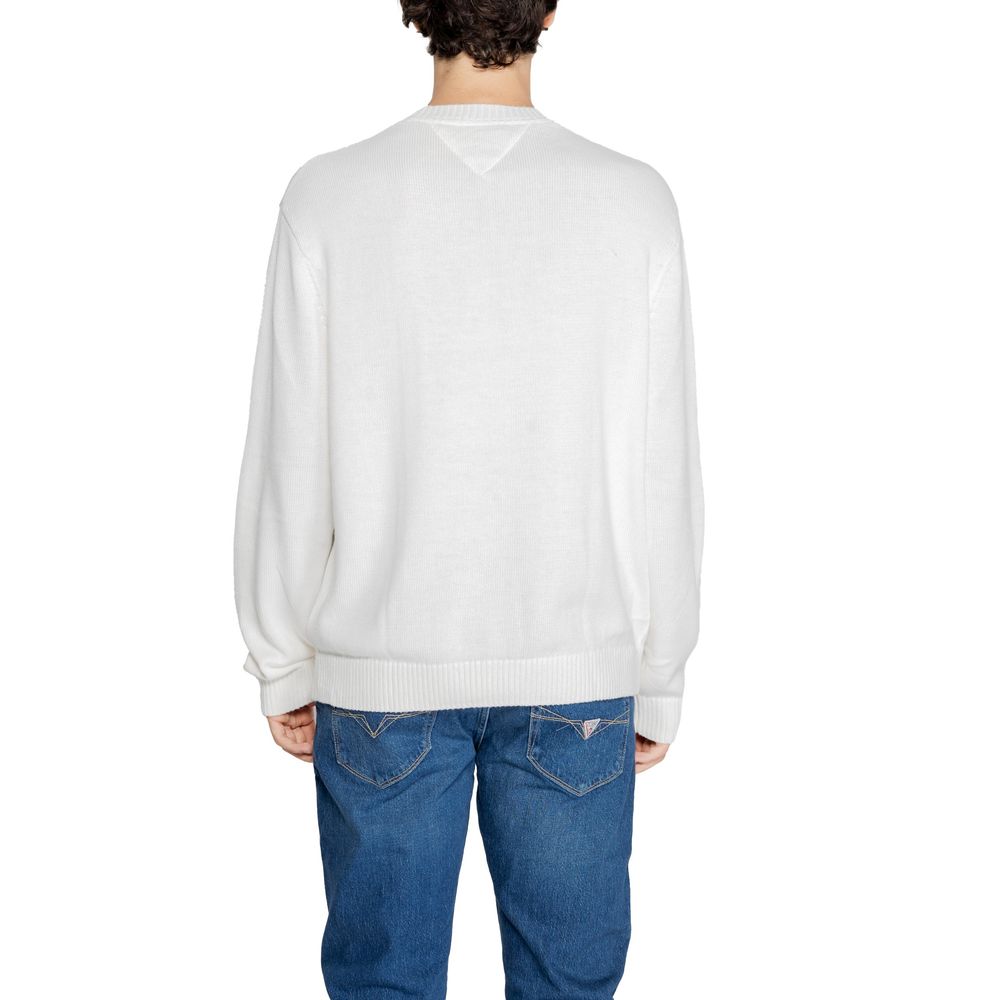 Vit tröja i återvunnen polyester