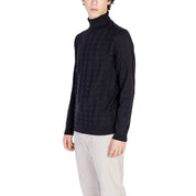 Black Cotton Turtleneck