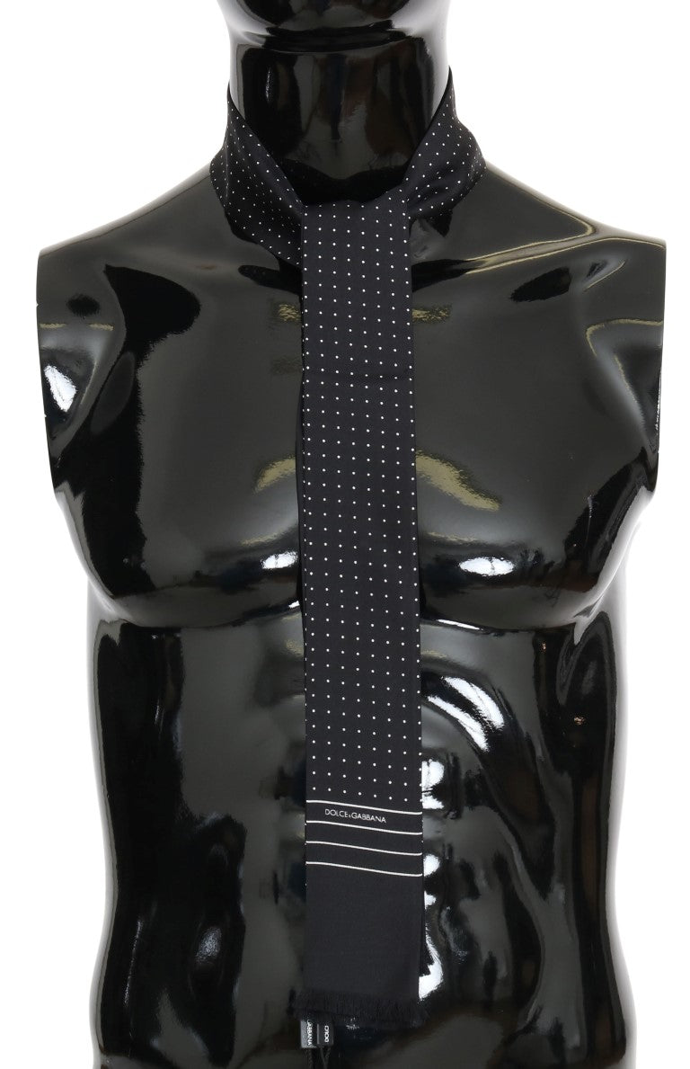 Mörkblå prickig sidenhalsduk med fransar