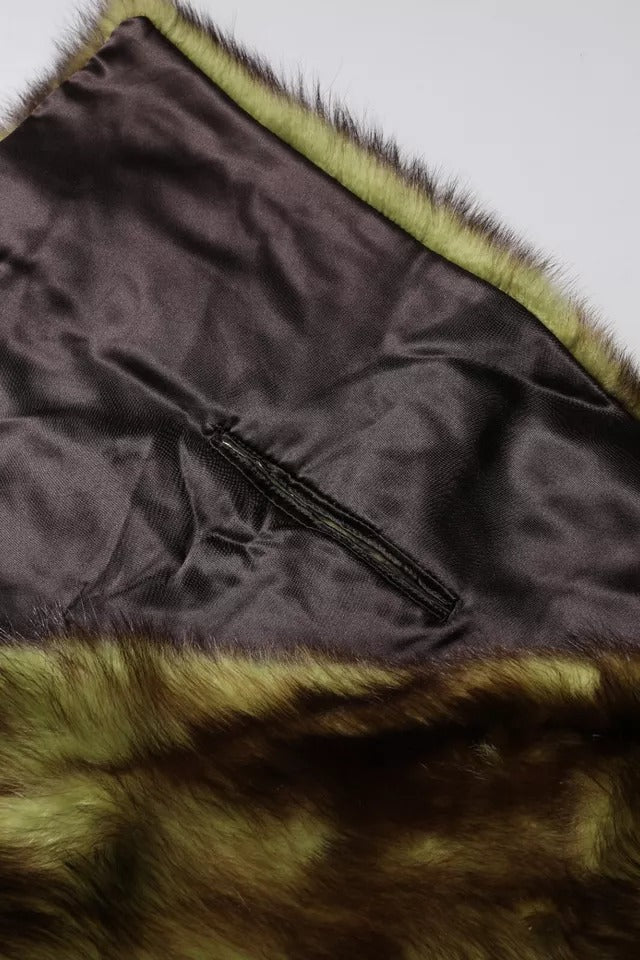 Flerfärgad pälssjal med halsringning och krage