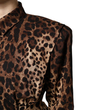 Brun leopard sidenkappa med knappar