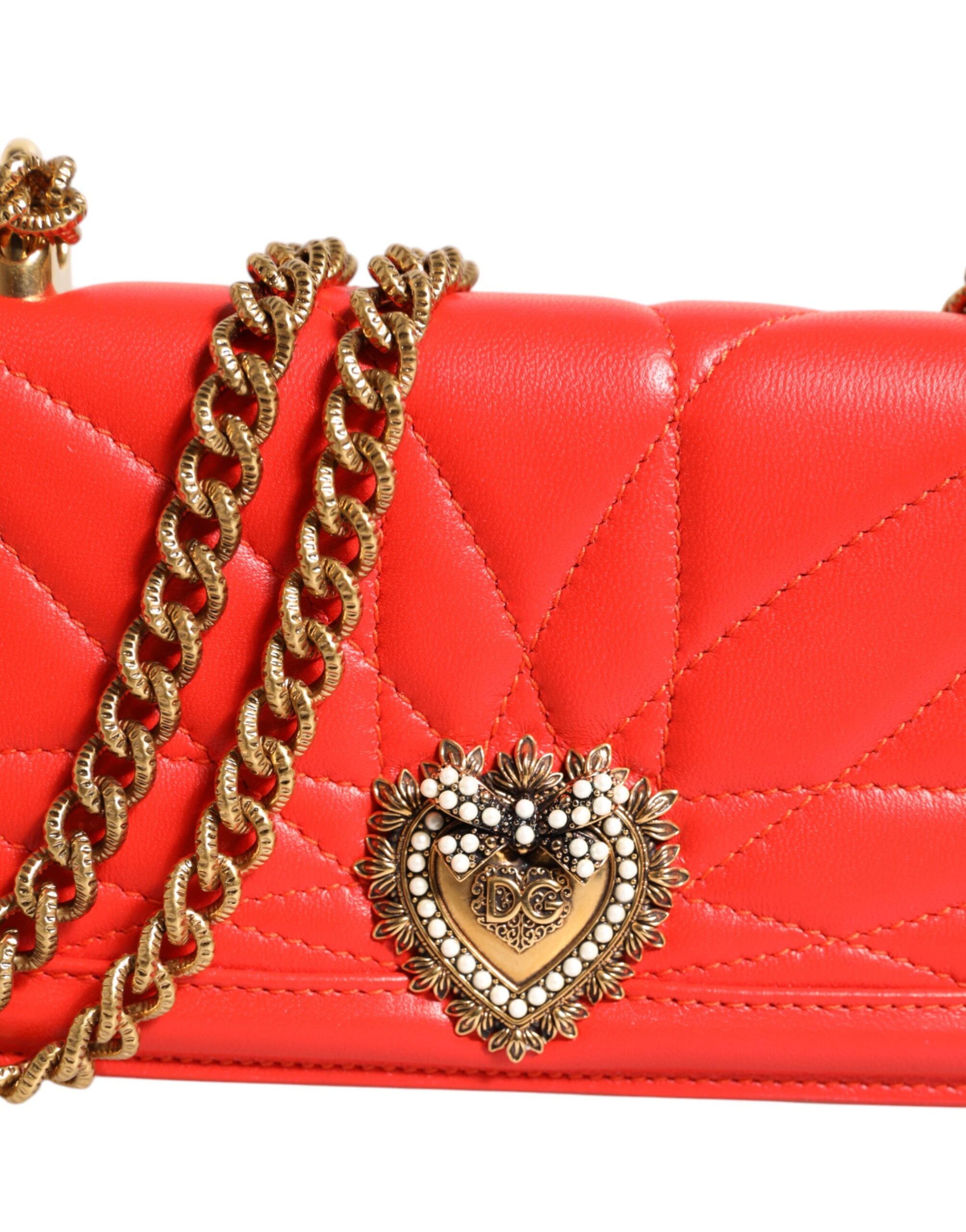 Röd läderfodrade, quiltade Crossbody-mobilfodralväska med Devotion-motiv
