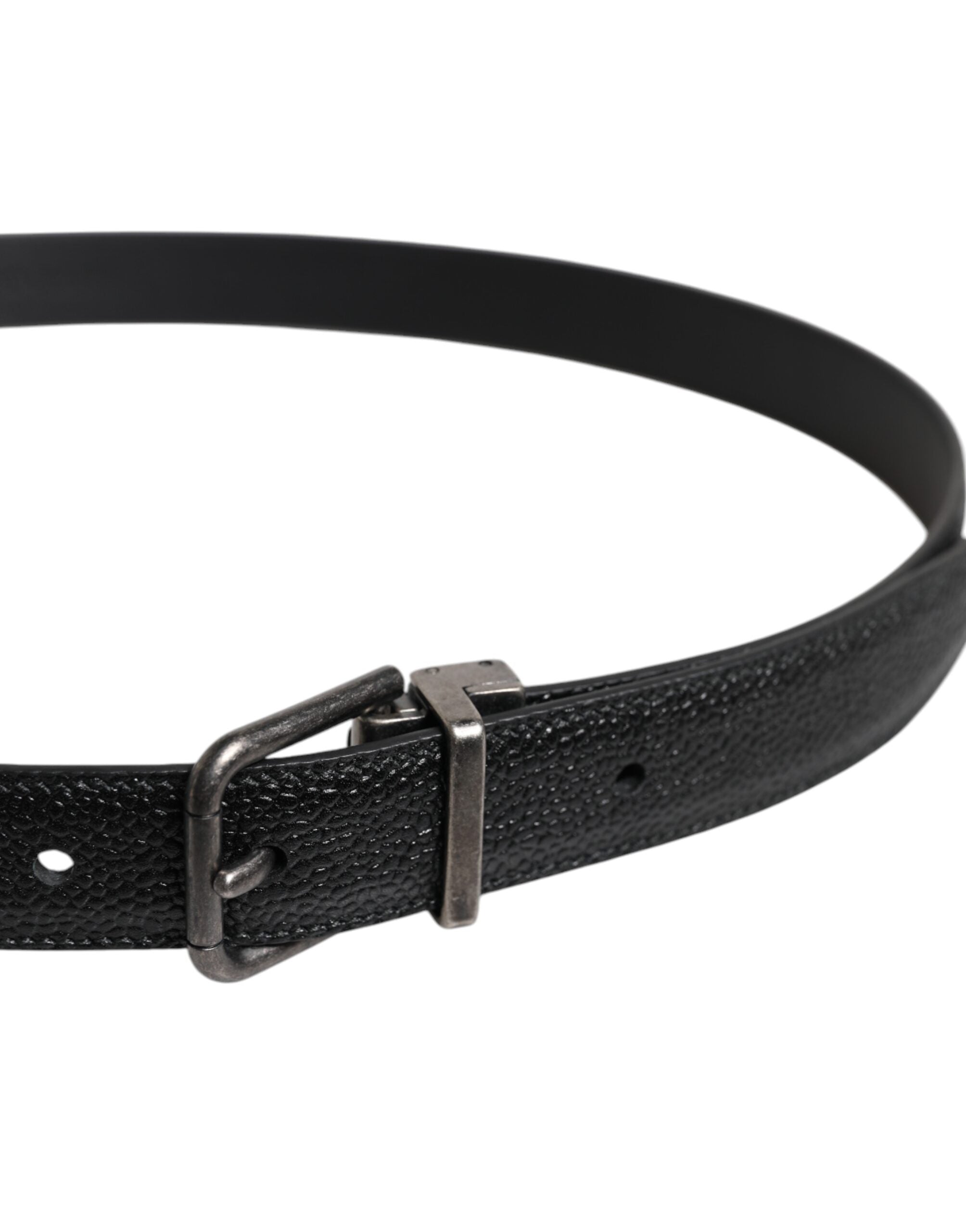 Classic Metal Buckle Belt i svart kalvskinn
