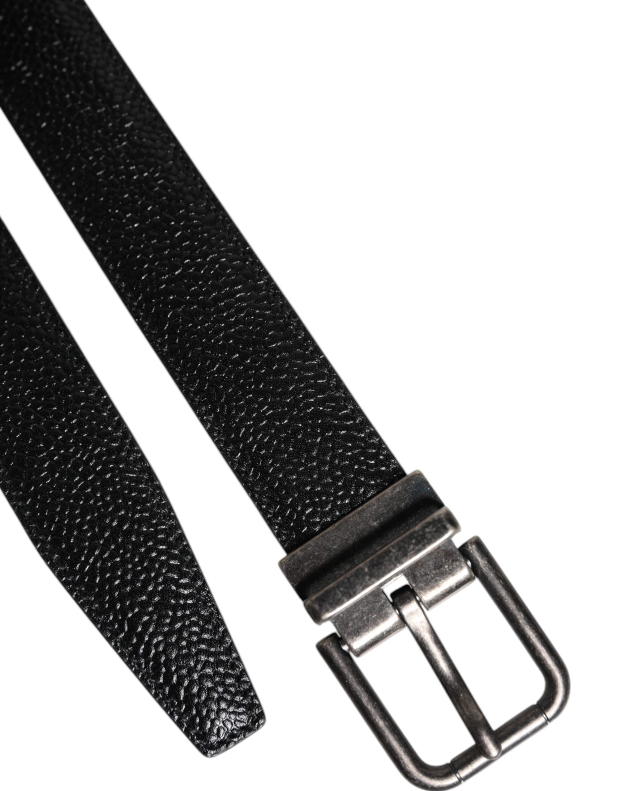 Classic Metal Buckle Belt i svart kalvskinn