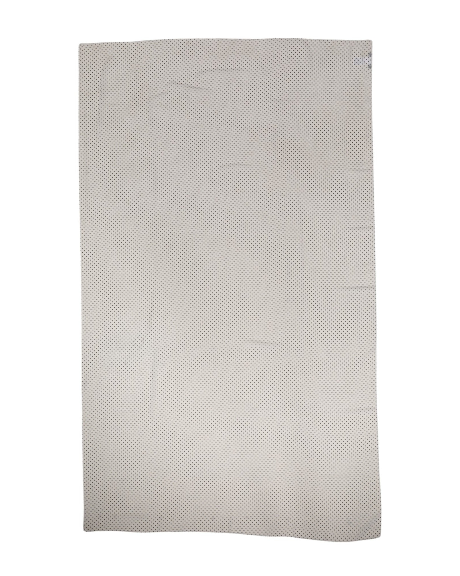 Vit prickig polyestersjal med omlottmönster