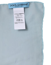 Ljusblå rektangulär omlottsjal i siden