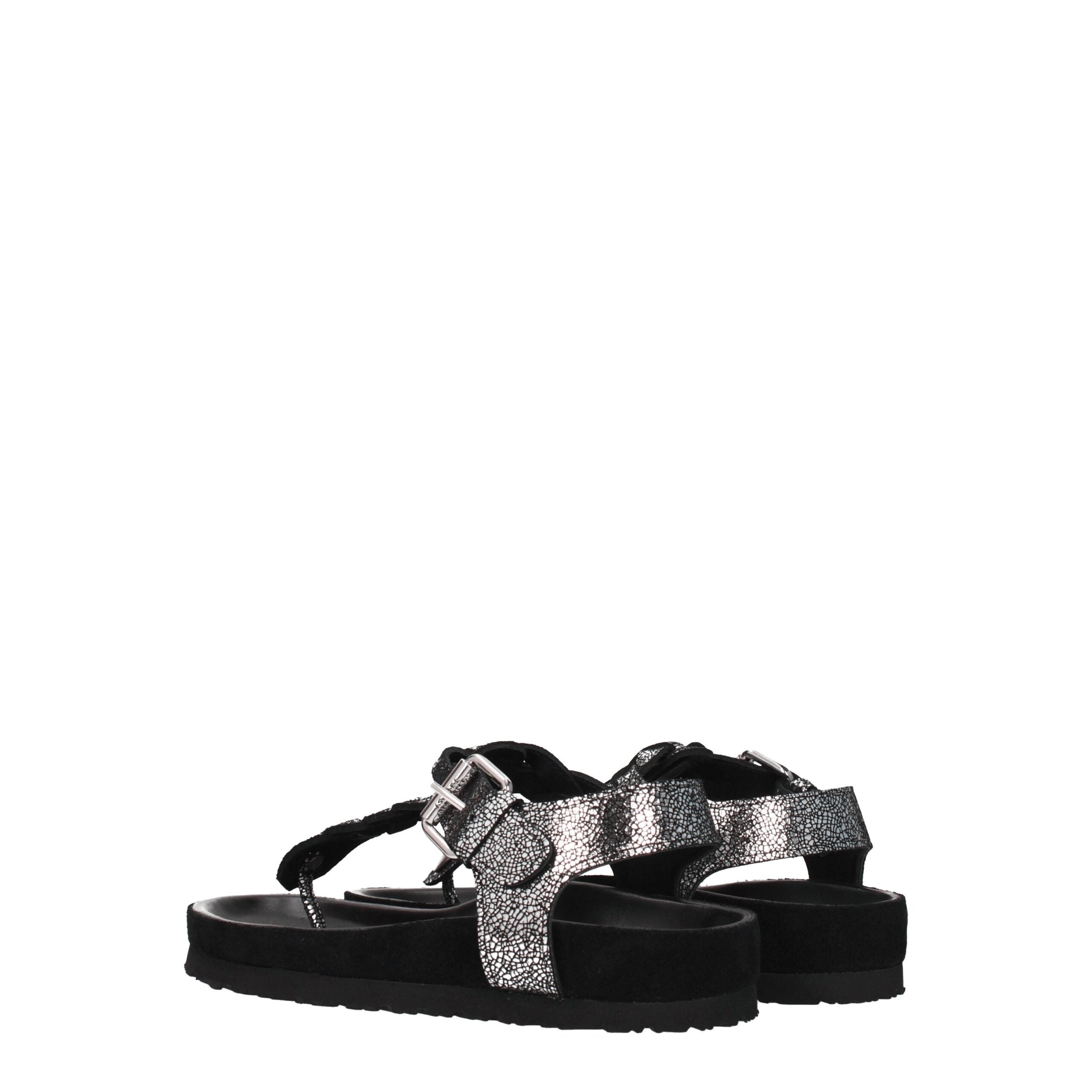 Svarta mocka flip-flop sandaler med framdetalj