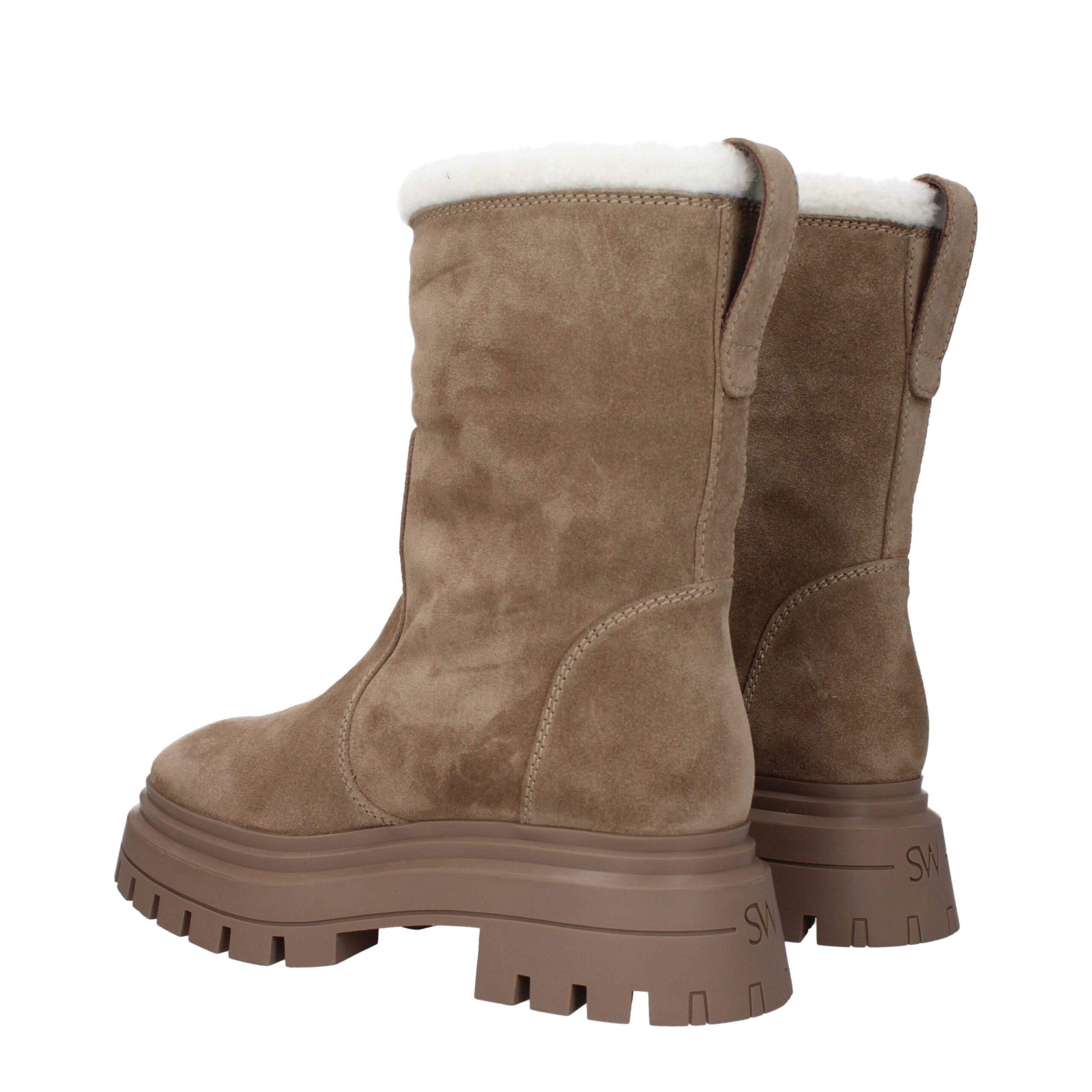 Beige mocka-ankelboots med logotyp baktill