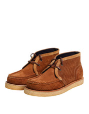 Bruna ankelstövlar i mocka, nubuck och läder med snörning