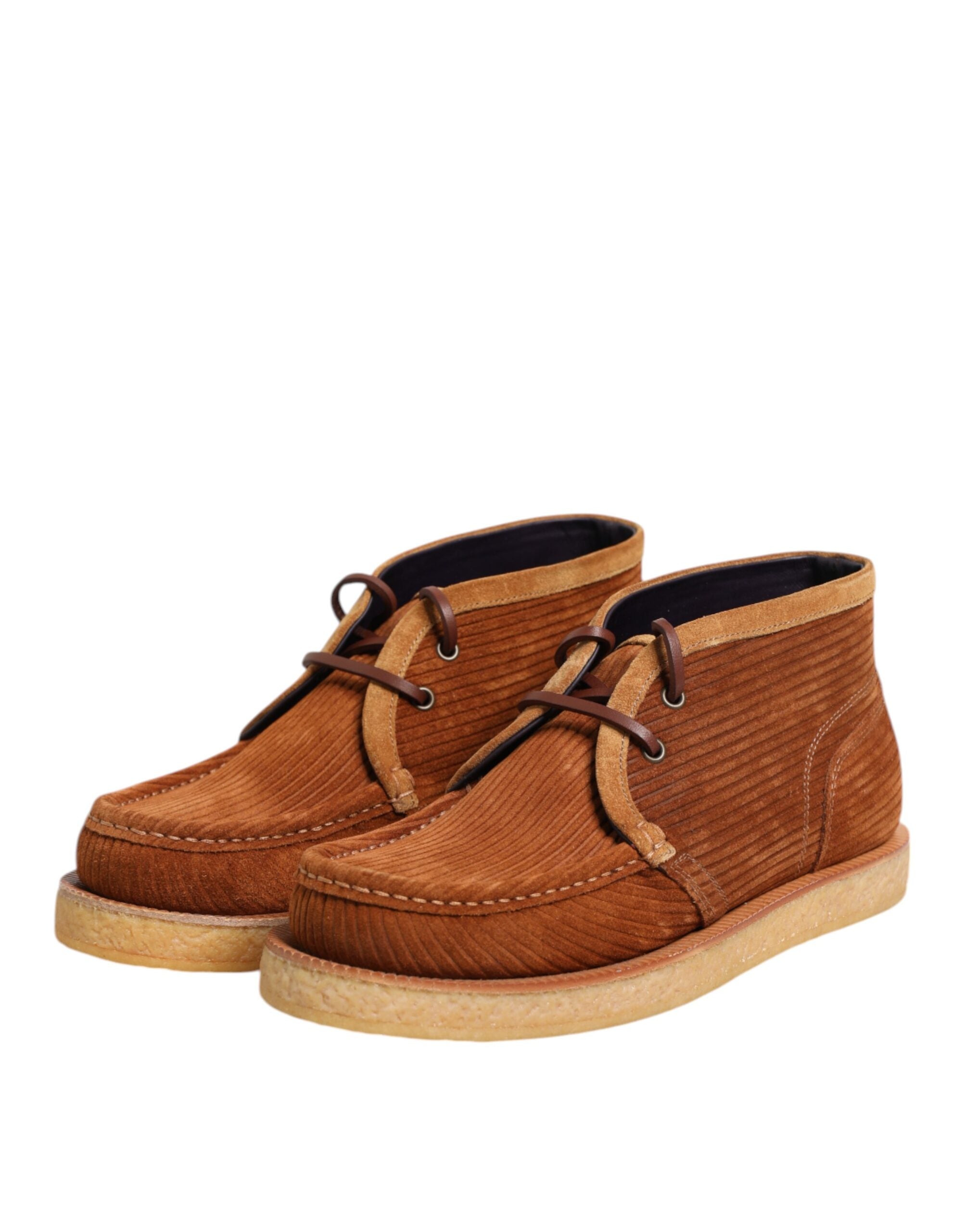 Bruna ankelstövlar i mocka, nubuck och läder med snörning