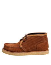 Bruna ankelstövlar i mocka, nubuck och läder med snörning
