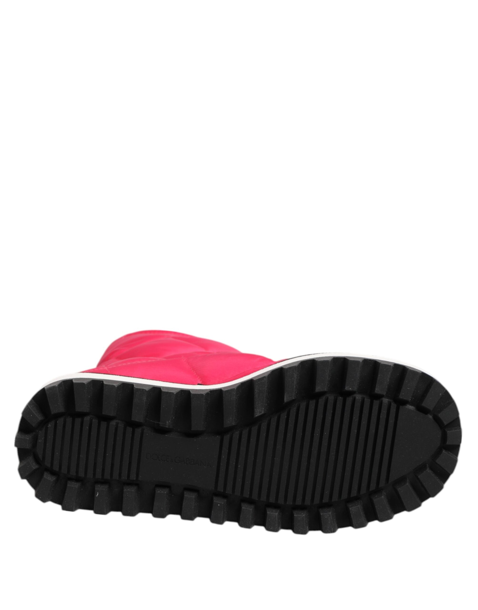 Fuchsia Rosa Viskos Vadderade Stövlar Med Hög Vad Med Logodetaljer