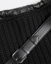 Svart stickad läderaxelväska i cashmere för damer