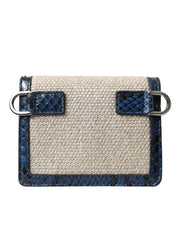 Beige raffia mini axelväska med blå läderdetaljer, crossbody-modell