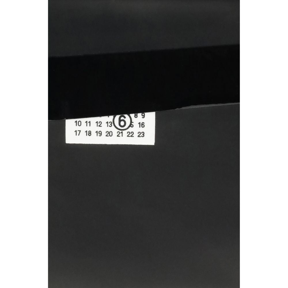 Svart läderhandväska i kalvskinn, Bos Taurus