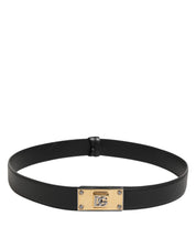 Svart läderklassisk metallogo-bälte