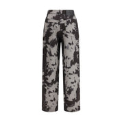 Svarta bomullshögar med raka ben