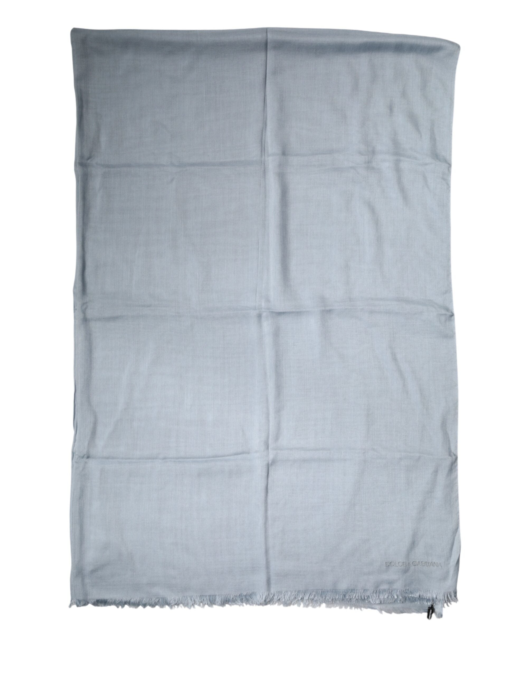 Ljusblå stickad sjal i kashmir med logotypdetaljer