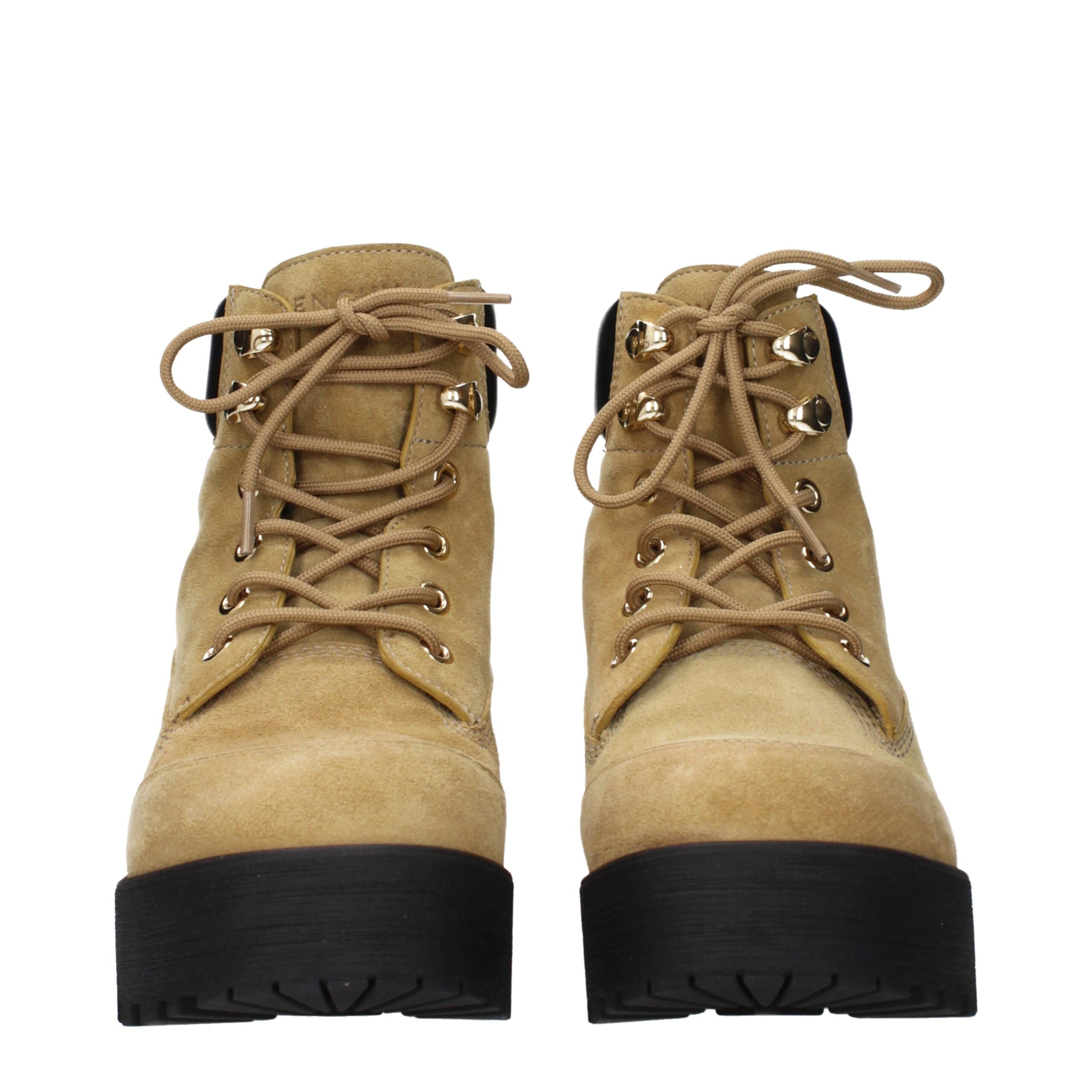 Bruna mockastövlar med logotypdetaljer